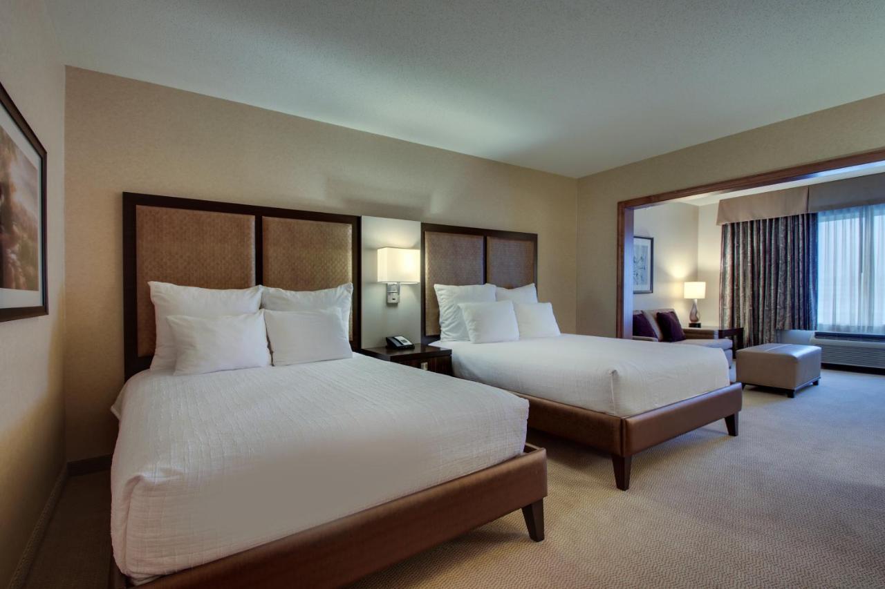 The Inn At Charles Town / Hollywood Casino Buitenkant foto