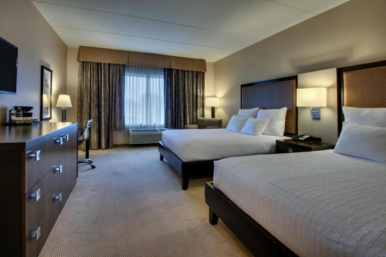 The Inn At Charles Town / Hollywood Casino Buitenkant foto