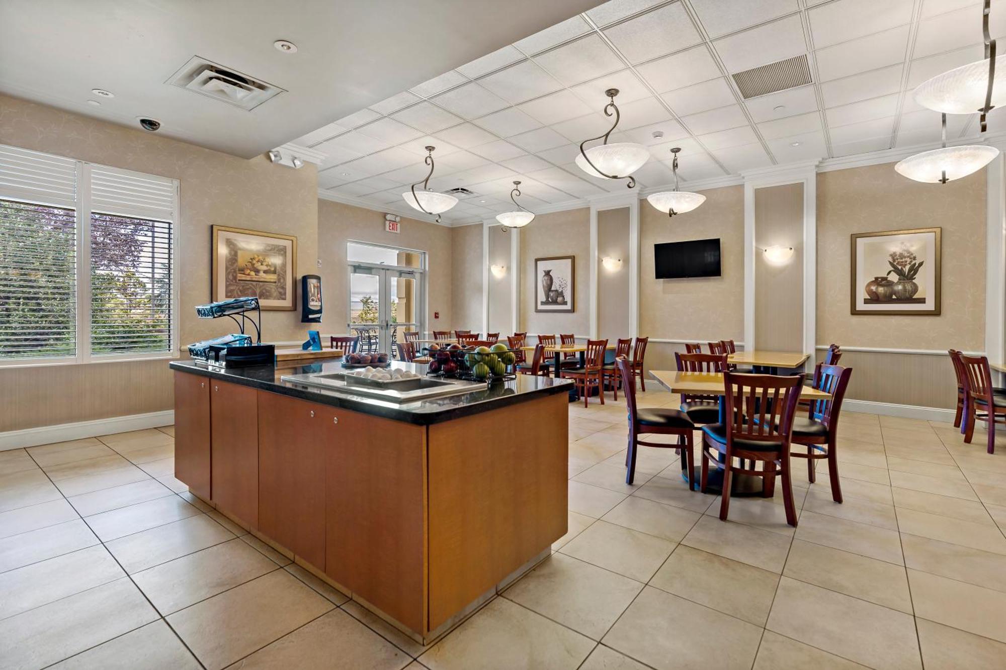 The Inn At Charles Town / Hollywood Casino Buitenkant foto